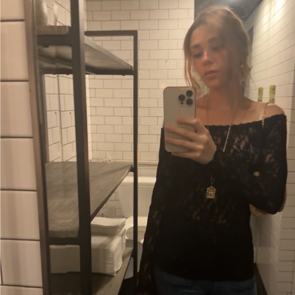 Meet your Posher, Holly